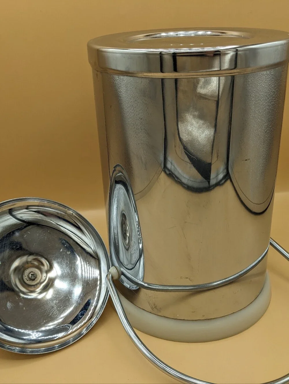 Vintage Chrome Ice Bucket Lid Handle White Plastic Inner Sleeve Pre-owned